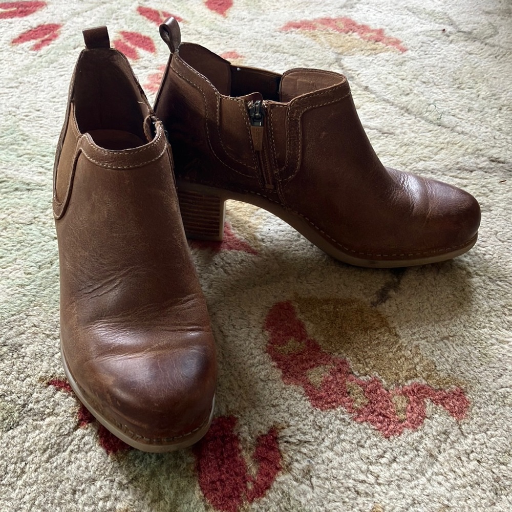 Dankso Harlene heeled ankle booties size 37 or 6.5-7